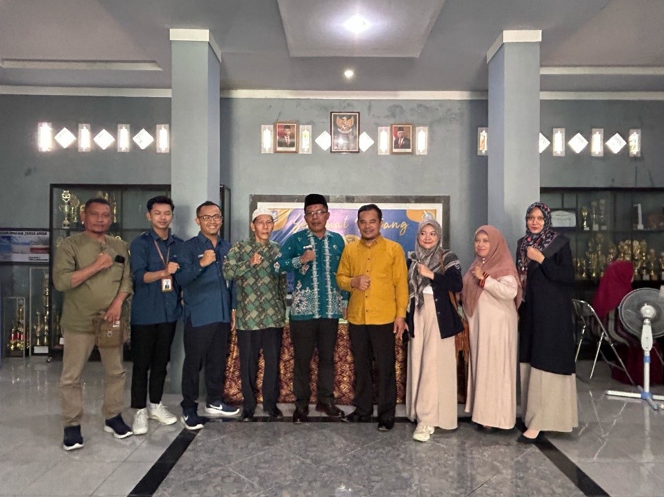 SOSIALISASI PMB (Penerimaan Mahasiswa Baru) PADA SISWA SMA DAN SMK DI LOMBOK OLEH DOSEN KEBIDANAN UNIMUGO